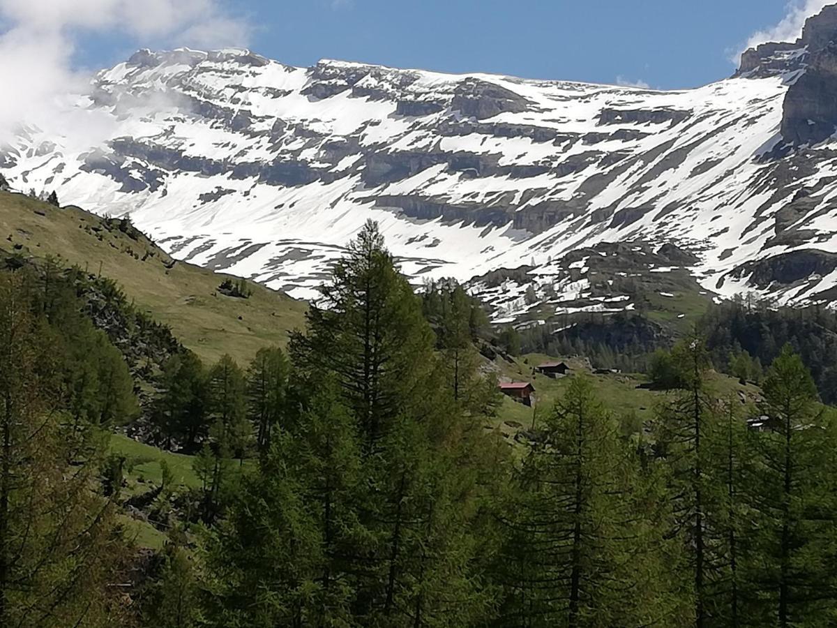 B&B Chalet Rustica Inden, Leukerbad Luaran gambar